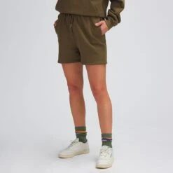 Stoic Sweat Short - Past Season - Women's -Stoic DAROLI 1