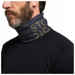 Stoic - Logo Neckwarmer - Tube Scarf 7 Stoic - Logo Neckwarmer - Tube Scarf -Stoic stoic logo neckwarmer tube scarf detail 3