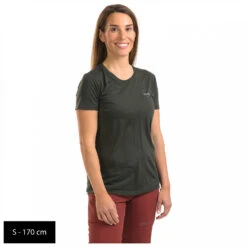 Stoic - Women's Merino150 HeladagenSt. Artwork Slim - Merino Shirt 8 Stoic - Women's Merino150 HeladagenSt. Artwork Slim - Merino Shirt -Stoic stoic womens merino150 heladagenst artwork slim merino shirt detail 10