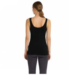Stoic - Women's Merino180 Heladagenst. Tank - Merino Base Layer 9 Stoic - Women's Merino180 Heladagenst. Tank - Merino Base Layer -Stoic stoic womens merino180 heladagenst tank merino base layer detail 4