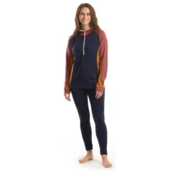 Stoic - Women's Merino260 StadjanSt. 3/4 Zip W. Hood - Merino Hoodie -Stoic stoic womens merino260 stadjanst 3 4 zip w hood merino hoodie detail 9