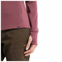 Stoic - Women's P260 Merino StadjanSt. Hoody - Merino Hoodie -Stoic stoic womens p260 merino stadjanst hoody merino hoodie detail 7